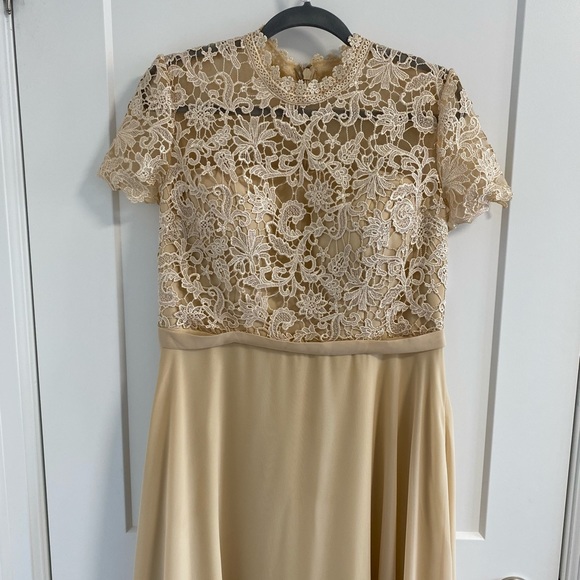 JJ's House A-Line High Neck Floor-Length Chiffon Bridesmaid Dress (BRAND NEW) - Picture 6 of 12
